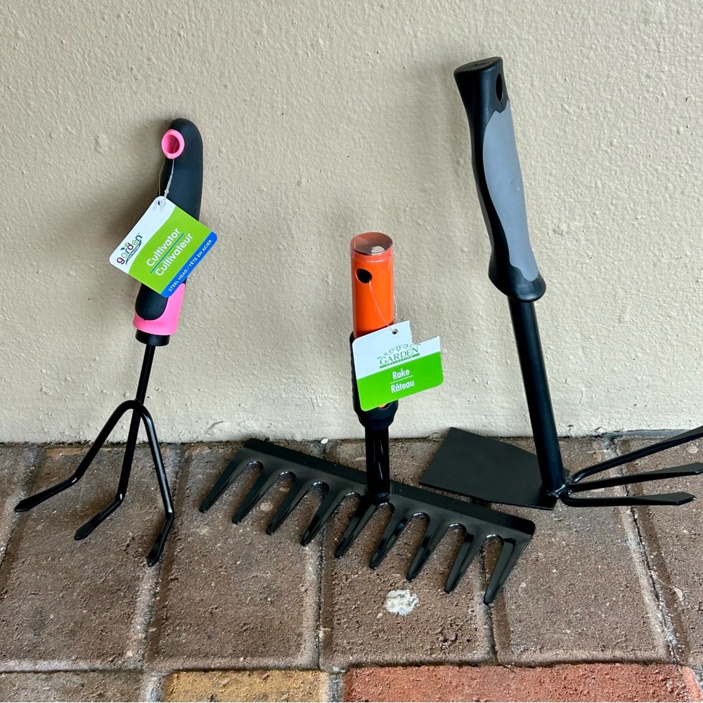 Garden Tool Set of 3 Cultivator, Short Cultivator & H, Rake 9 Teeth 18cm
